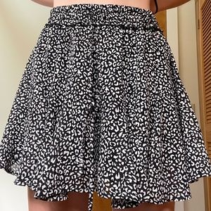 CottonCandyLa leopard print skirt/shorts